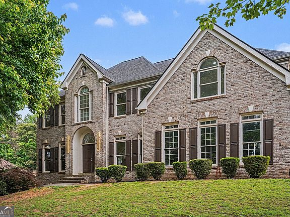 2nd image of 3927 Broadleaf Walk