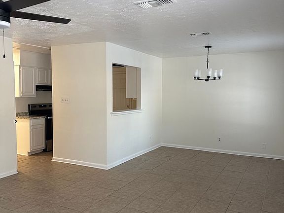 4th image of 6217-6219 Sandlin Ave #6217