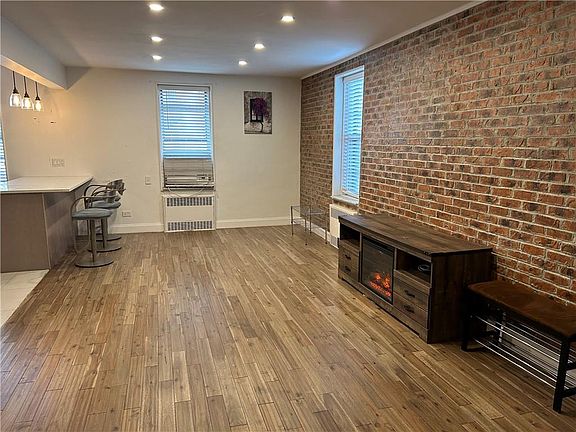 5th image of 2232 Brigham St APT 2K