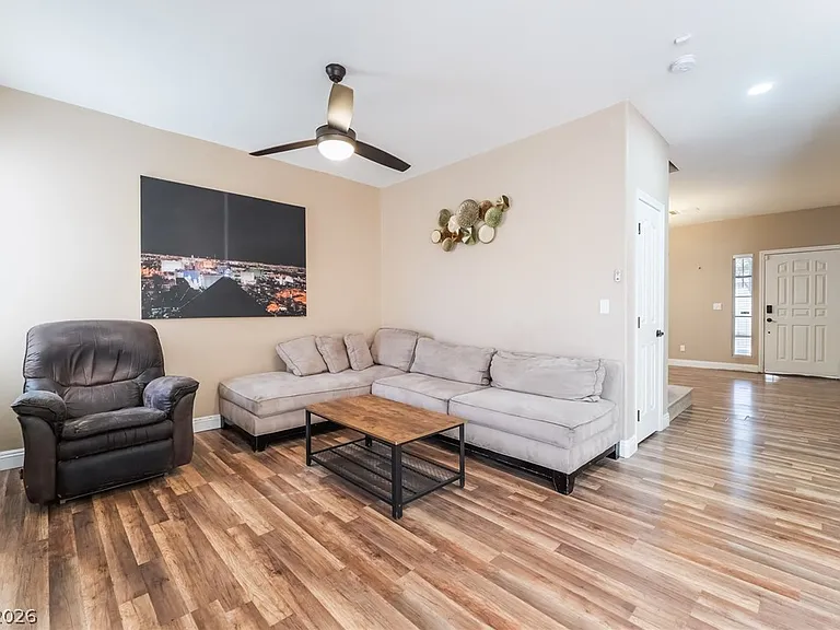 1179 Antoinette St — Photo 8