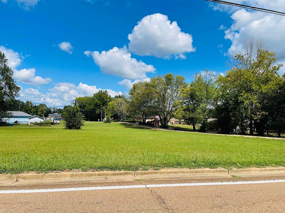 1st image of 16 Pinhook Dr Lot 16