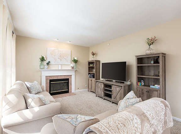 4th image of 2463 Prairie Crossing Dr