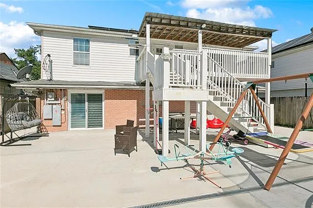 1015 Roselawn St — Photo 23