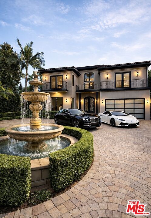 1st image of 13359 Chandler Blvd