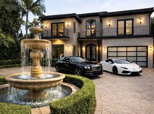13359 Chandler Blvd, Van Nuys, CA 91401