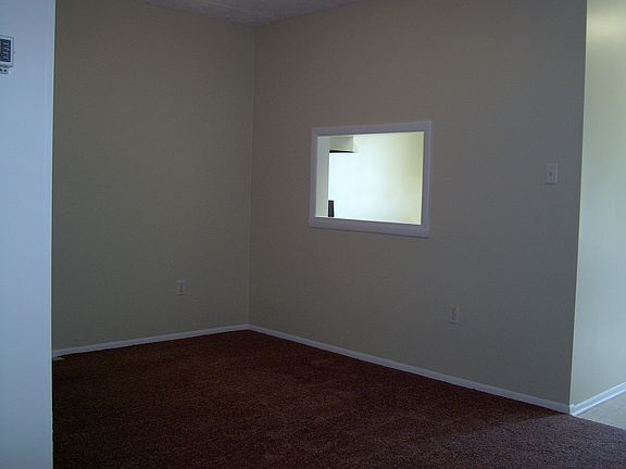 5th image of 465 Crawford Ave