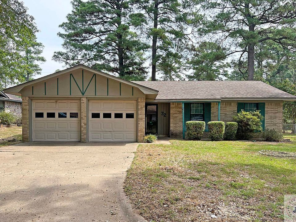 1st image of 32 Holly Ln