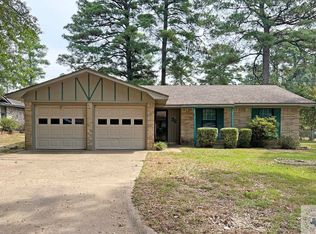32 Holly Ln, Texarkana, TX 75503