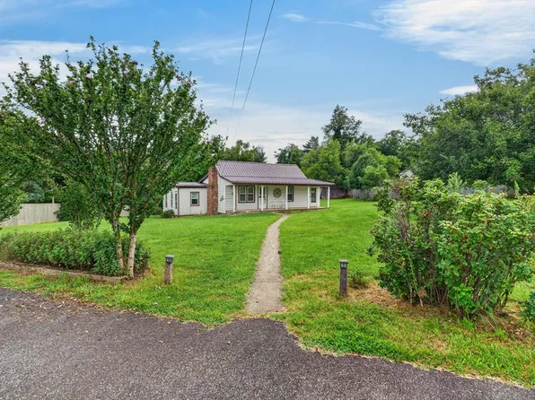 3537 Water Plant Rd, Hillsville, VA 24343