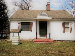 365 Ashmere Rd, Hinsdale, MA 01235