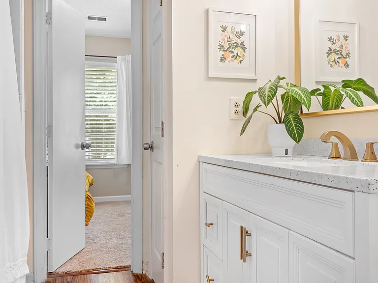 8159 Circle Tree Ln — Photo 12
