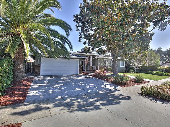 2nd image of 5076 Redstone Dr