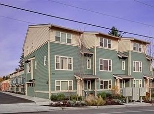 7026 NE 182nd St #102, Kenmore, WA 98028