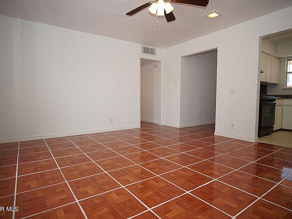 3rd image of 5433 Edmonton Ave