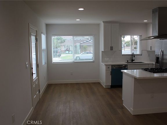 2nd image of 2371 Stearnlee Ave