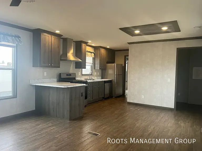 J5 Meadows Ct #J5 — Photo 6