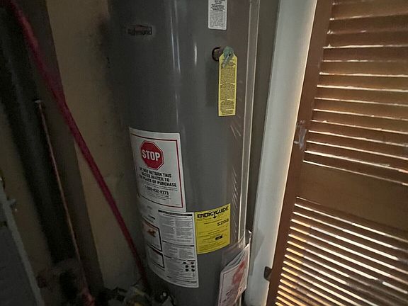 3rd image of 1529 Nelson Ave