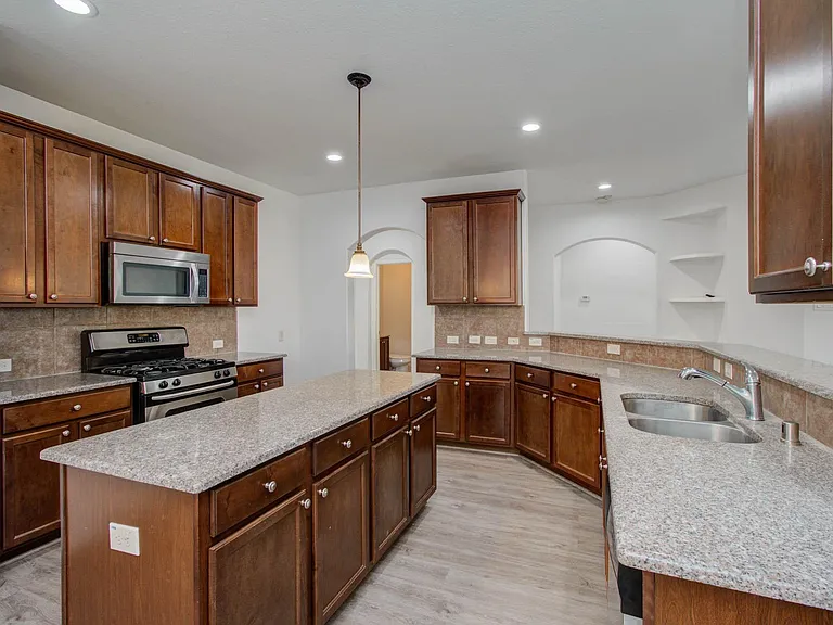 22314 Mosshall Ct — Photo 17
