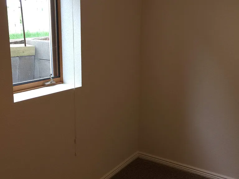 309 Cantril St #B — Photo 10