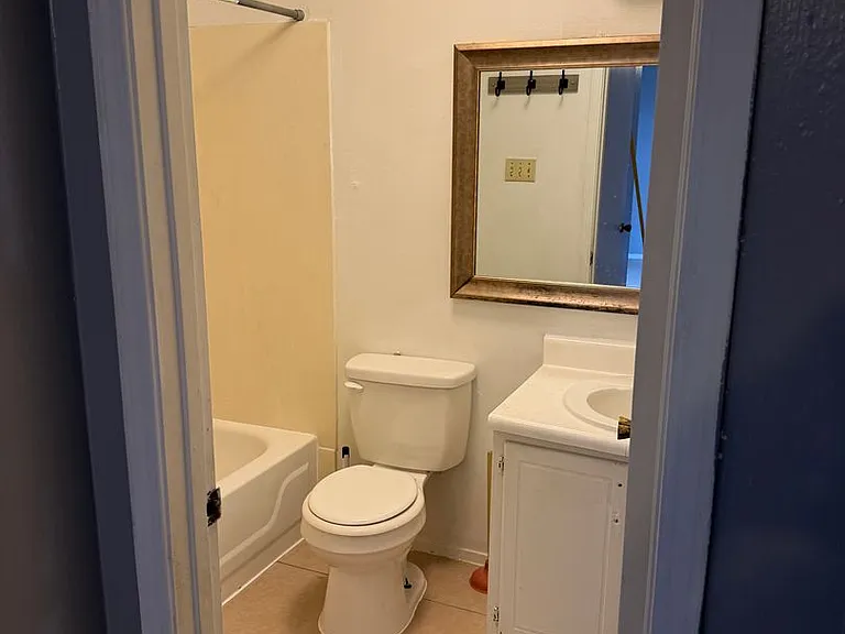8215 Skysail Ave #C — Photo 7
