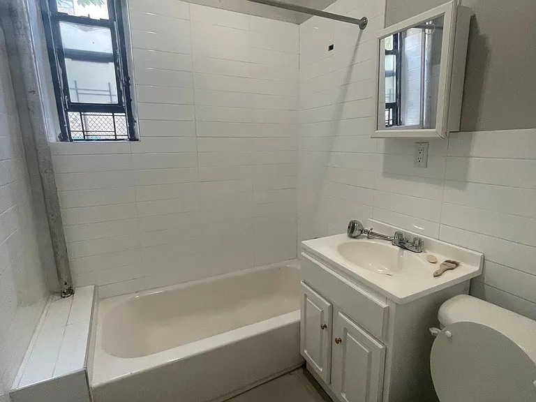 2610 Glenwood Rd #3F — Photo 6