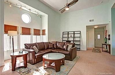 4th image of 532 Via De La Valle Unit I