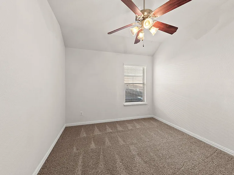 411 Tascate St — Photo 36