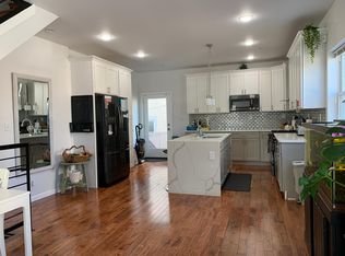 2581 E Huntingdon St, Philadelphia, PA 19125