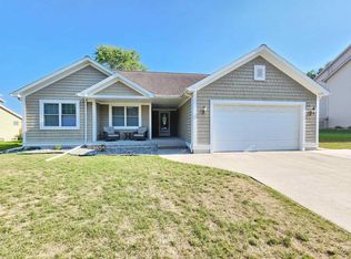 360 Southridge Dr, Hemlock, MI 48626