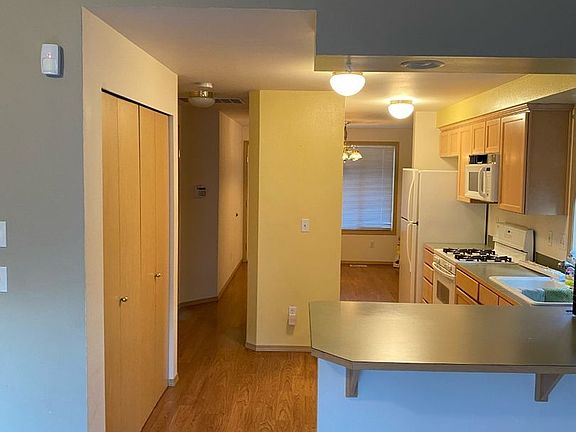 3rd image of 4408 148th St