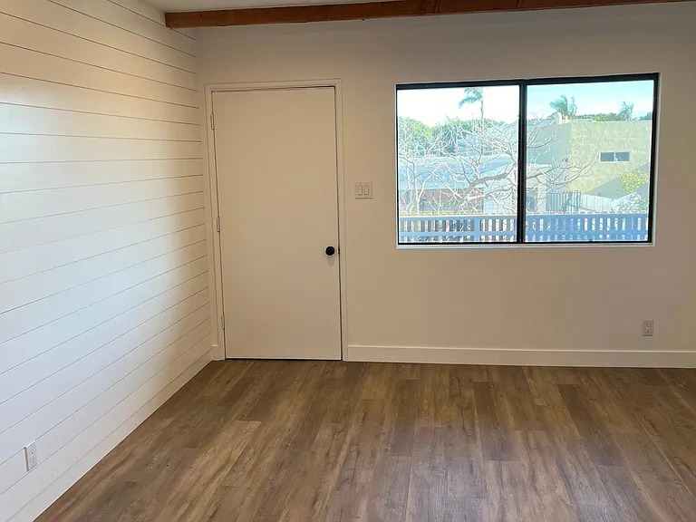 1031 Pico Blvd #3 — Photo 3