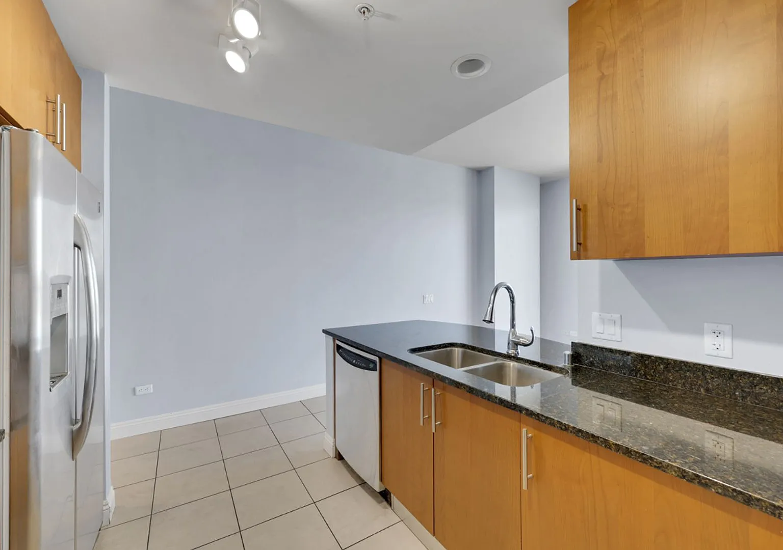 High Rise Studio Condo - Allue Las Vegas — Photo 4
