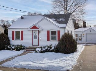 875 Marquette St, Menasha, WI 54952