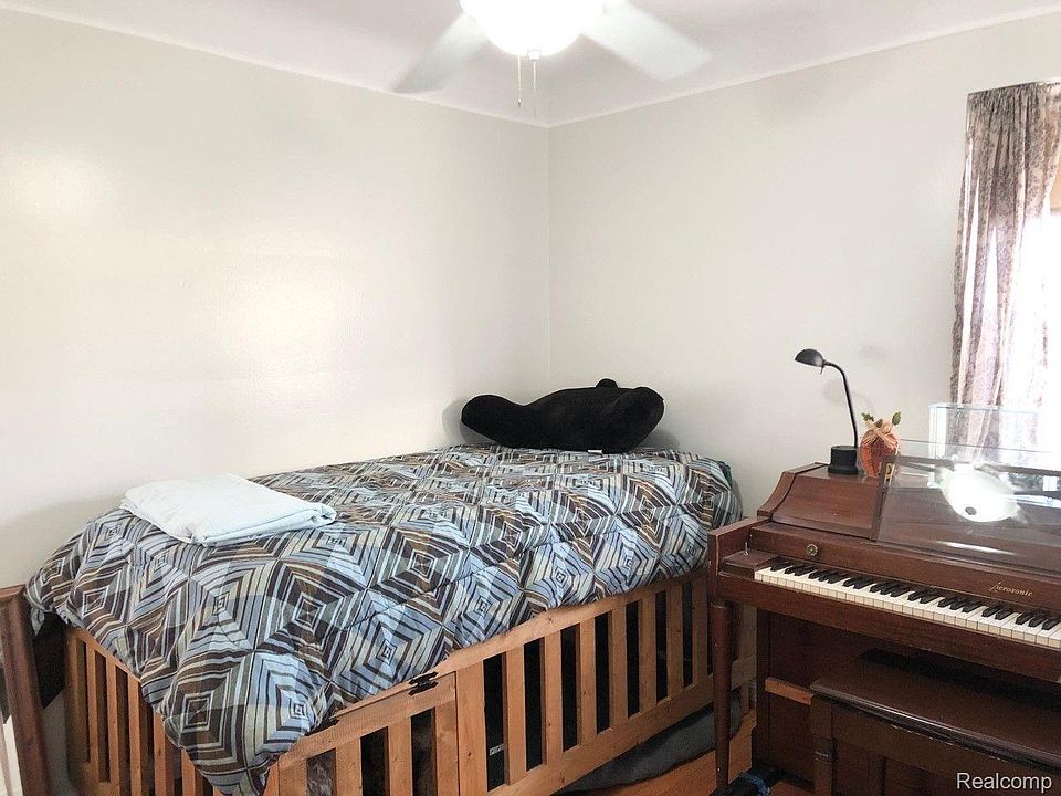 12748 Argyle St, photo 7