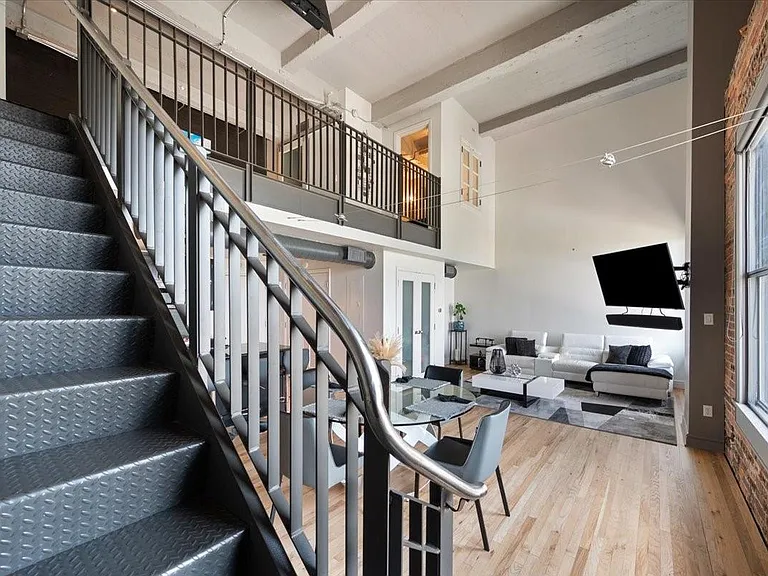 915 Franklin St #9G — Photo 13
