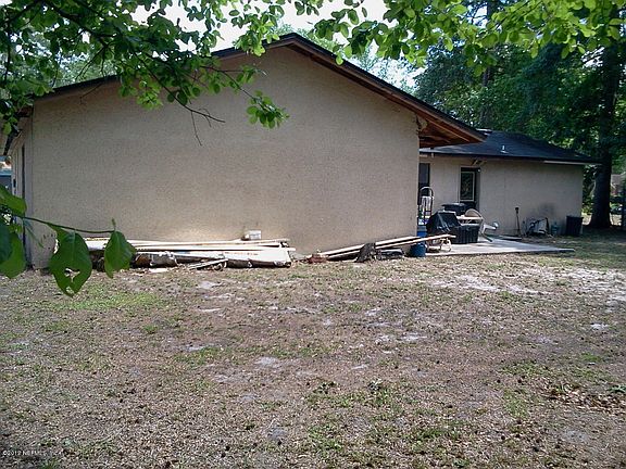 3rd image of 1040 Montego Bay Dr S