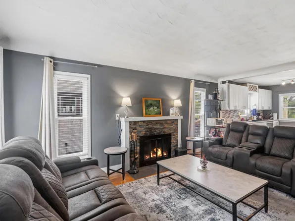 867 Delaware Ave, Saint Paul, MN 55107