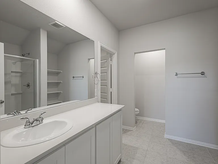 1919 Rolling Ridge Dr — Photo 13