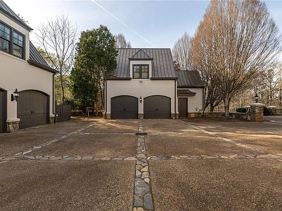 4th image of 20 Providence Way