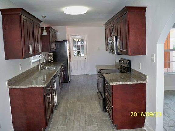 3rd image of 2253 Snowbird Dr