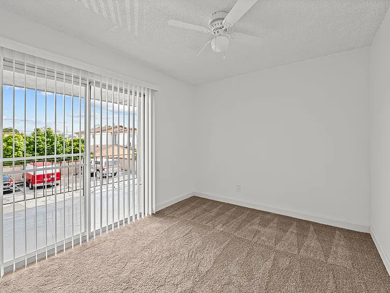 Crestview Apartments — Photo 6