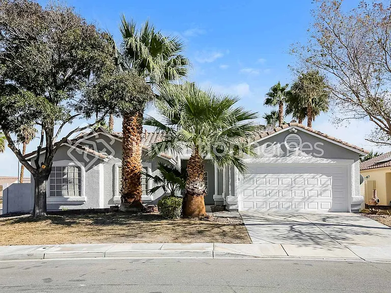 5332 Acacia Grove St — Photo 1