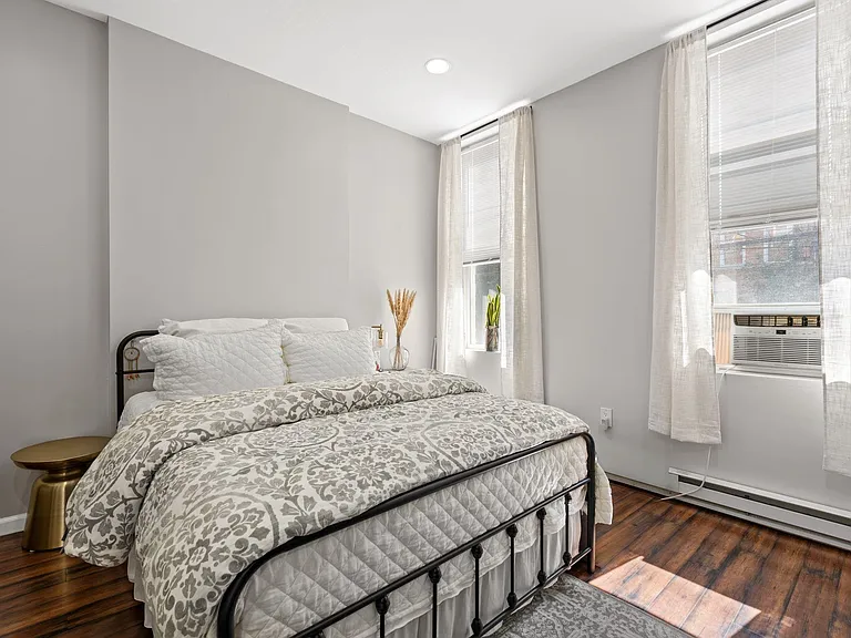 916 Willow Ave #1 — Photo 11