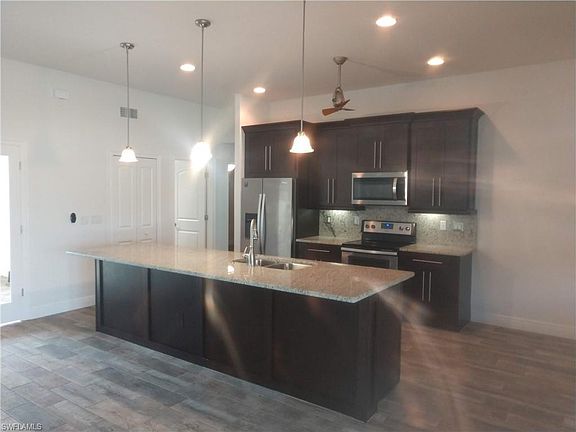 3rd image of 4026 NE 23rd Ave