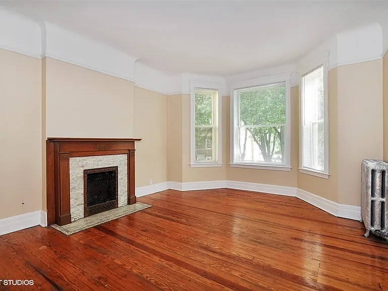 1325 W Early Ave #1W — Photo 4