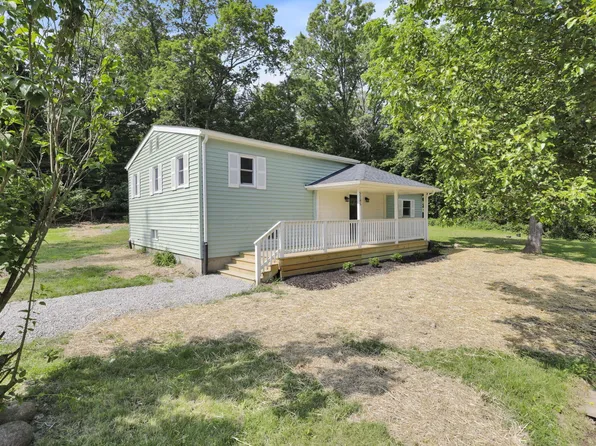 5285 Elfin Ct NE, Thornville, OH 43076