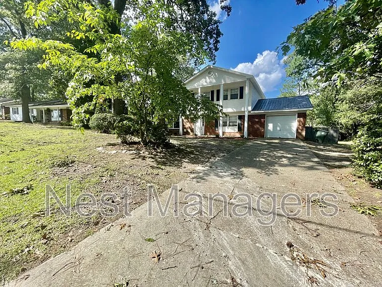 5651 Dodge Dr — Photo 2