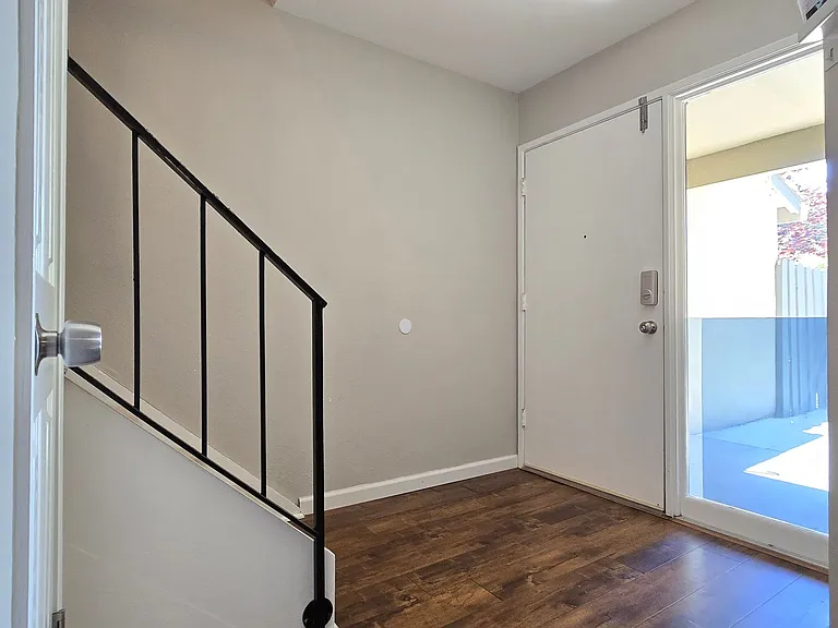 4547 Caraway Ct — Photo 2