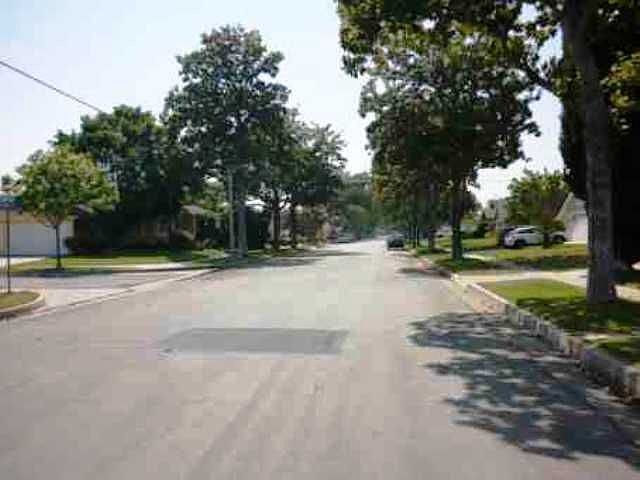 2nd image of 1422 Sudene Ave