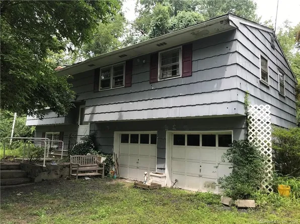 7 Overbrook Dr, New Fairfield, CT 06812